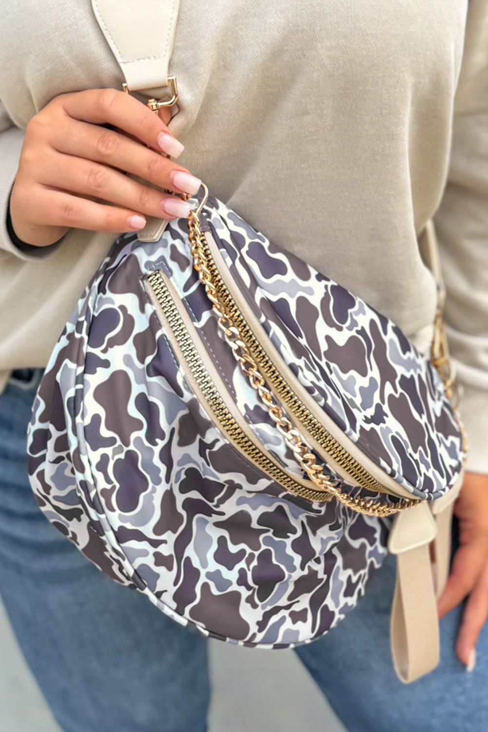 Vineyard Green Camouflage Print Gold Chain Strap Double Zipper Crossbody Bag